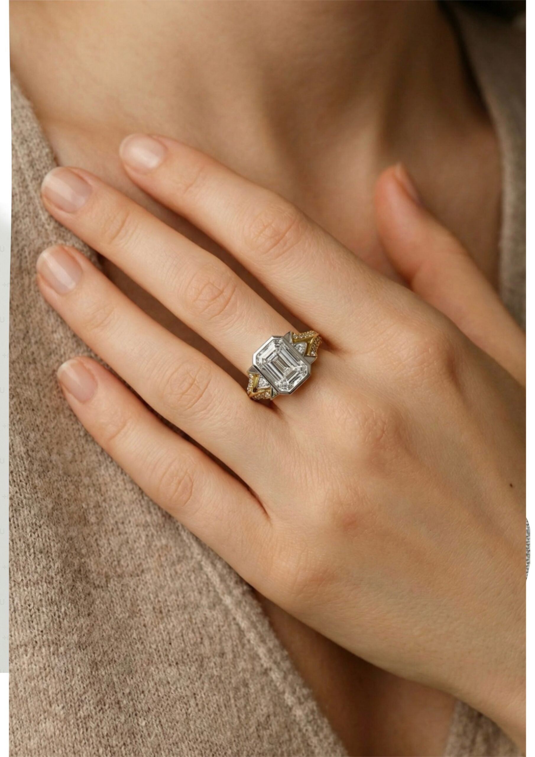 LUMORA Emerald Ring Sunrise Diamond in Mixed Golds