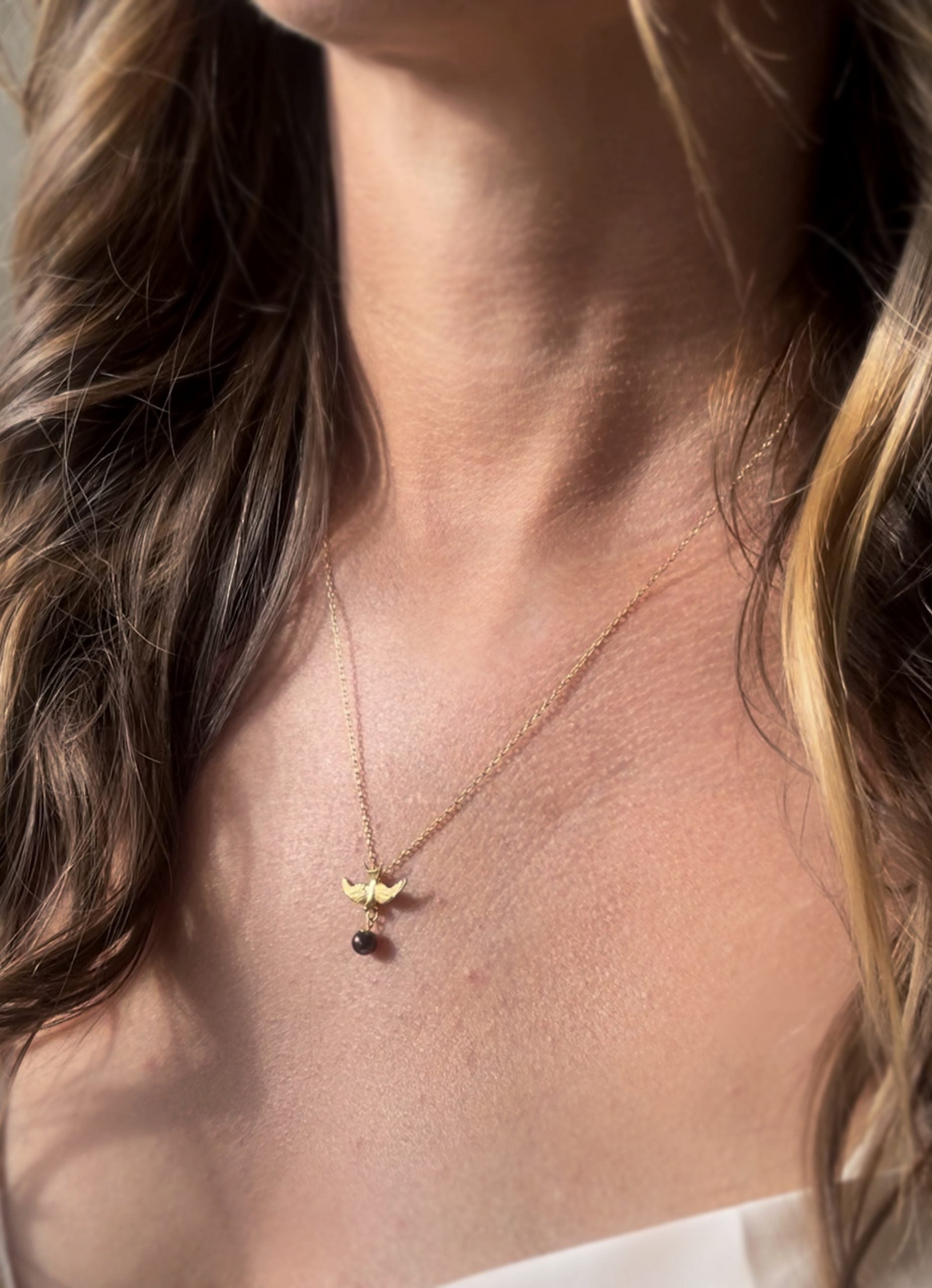 Small Swallow Pearl Pendant Necklace